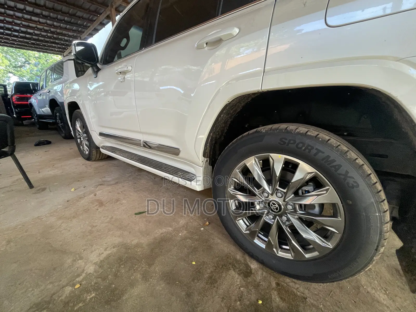 New Toyota Land Cruiser LC300 2023 White