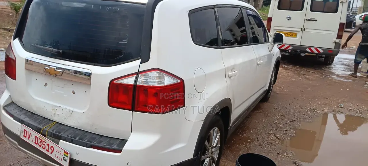 Chevrolet Orlando 2016 White