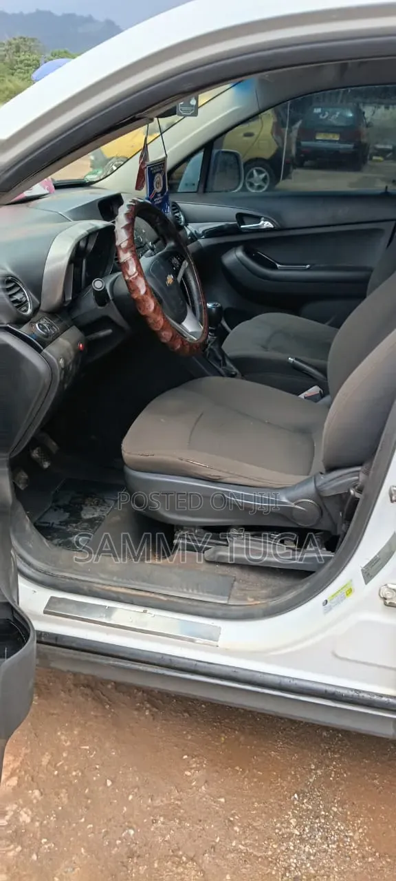 Chevrolet Orlando 2016 White