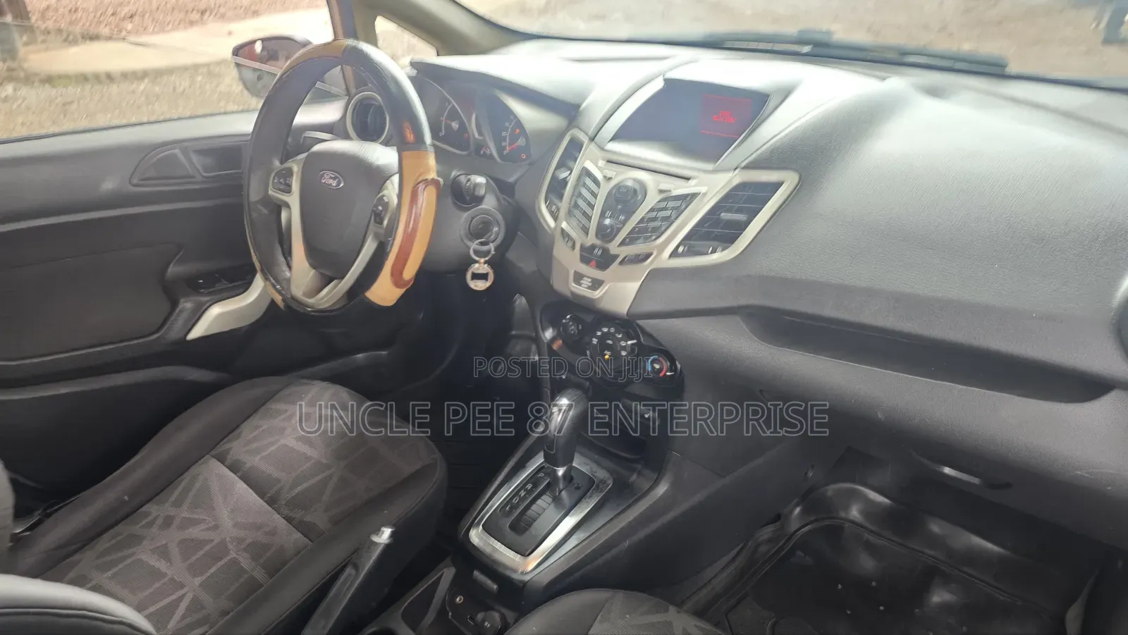 Ford Fiesta 2014 Silver