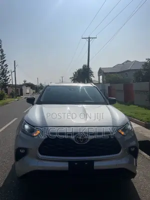 Toyota Highlander XSE 2021 Silver