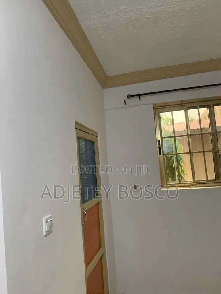 1bdrm Apartment in Bushroad, New Town for rent