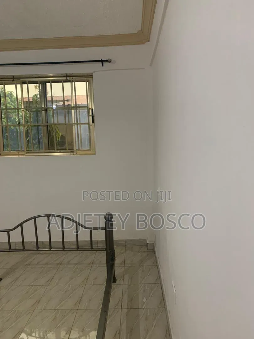 1bdrm Apartment in Bushroad, New Town for rent