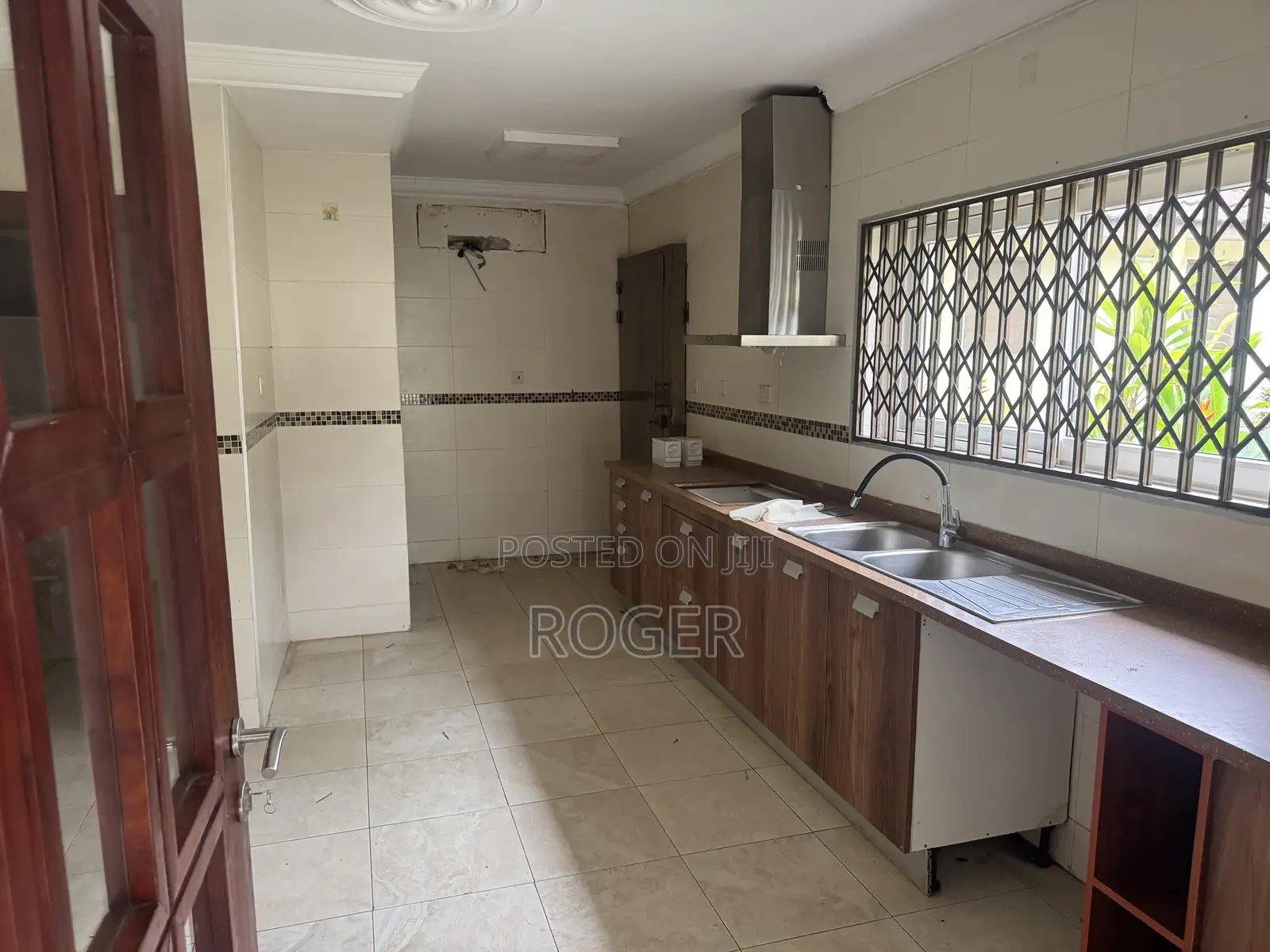 4bdrm House in Cantonment, Cantonments for rent