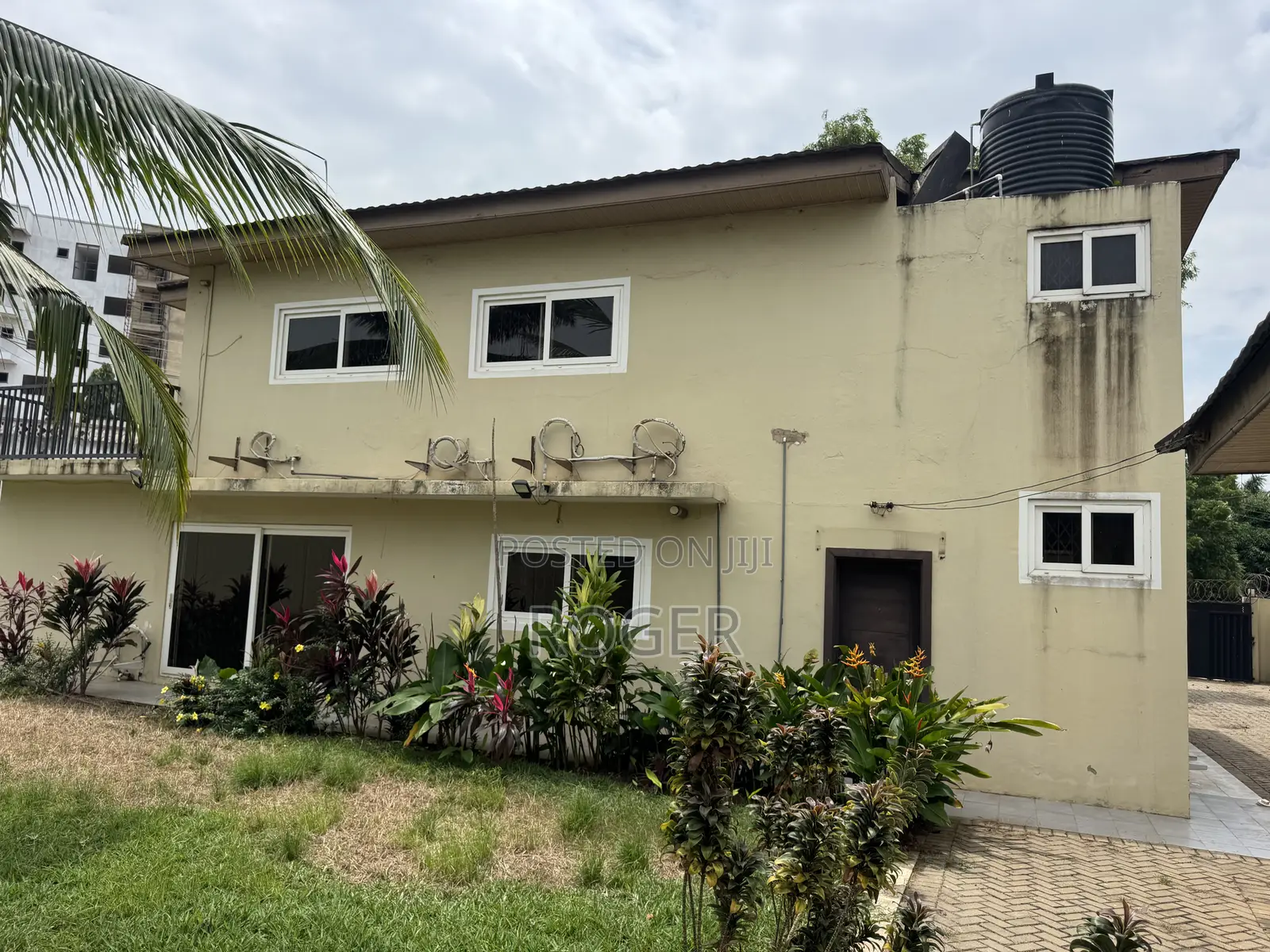 4bdrm House in Cantonment, Cantonments for rent
