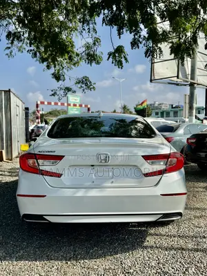 Honda Accord LX 2018 White