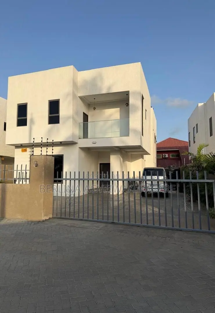 4bdrm Townhouse/Terrace in Mile 7 for sale
