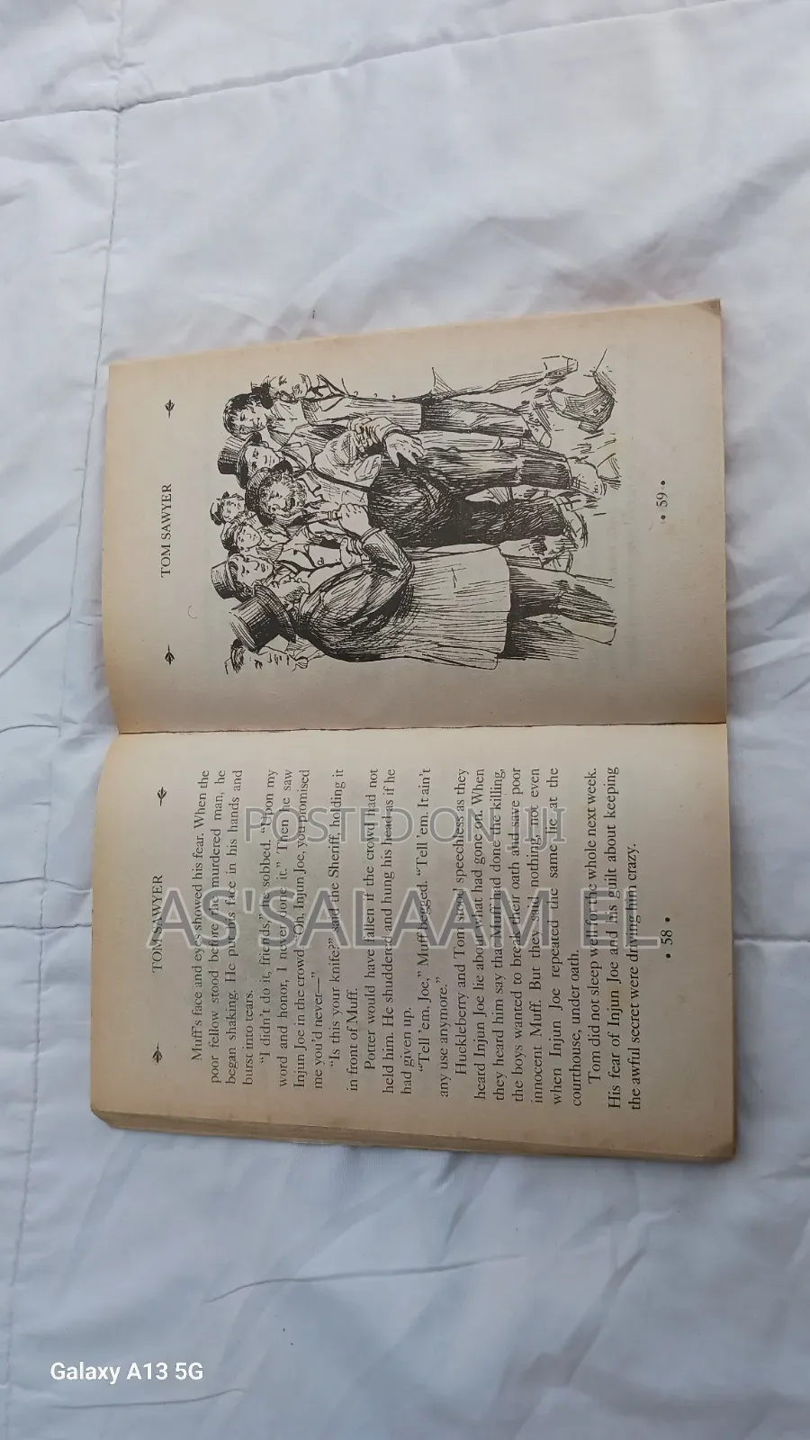 Mark Twain Classics Bundle – 2 Books (Used, Good Condition)
