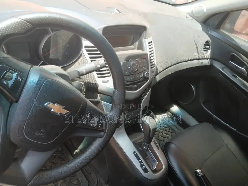 Chevrolet Cruze 2012 Green