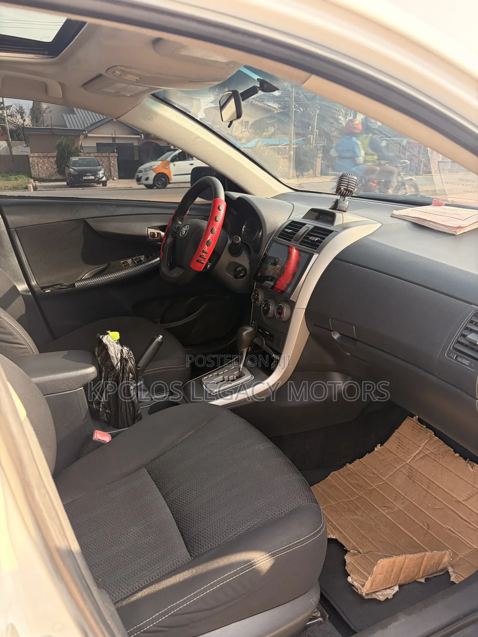 Toyota Corolla S 4dr Sedan (1.8L 4cyl CVT) 2016 White