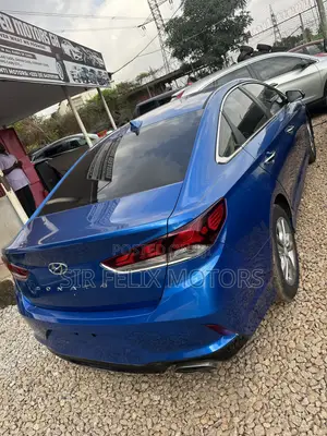 Hyundai Sonata SE 2019 Blue
