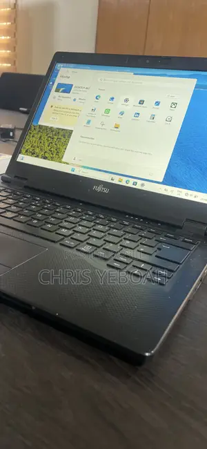 Laptop Fujitsu Lifebook E5412 8GB Intel Core i5 SSD 256GB