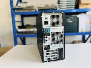 Server Dell PowerEdge T150 32GB Intel Xeon SSHD (Hybrid) 4T