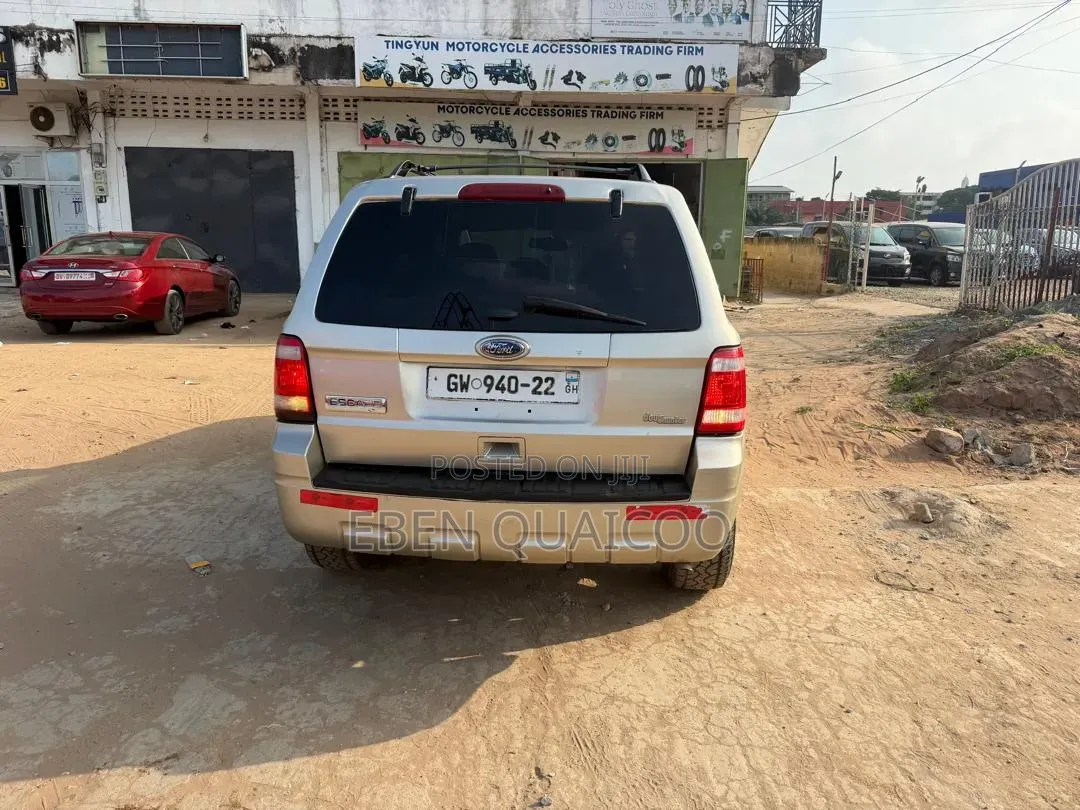 Ford Escape 2011 Silver