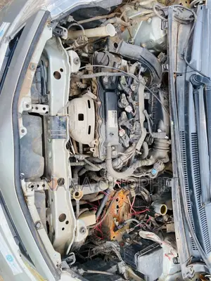 Toyota Vitz 2012 Silver
