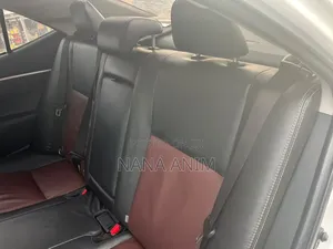 Toyota Corolla 2018 White