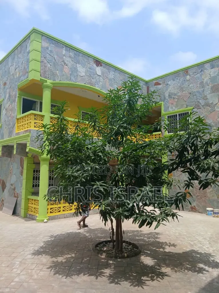 1bdrm Room & Parlour in Malejor for rent