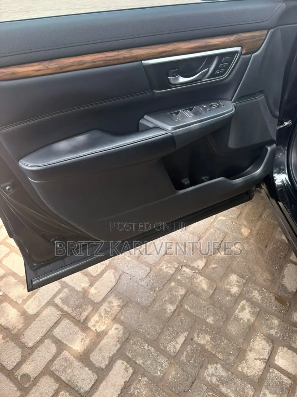 Honda CR-V Touring AWD 2018 Black