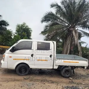 Hyundai H1 2010 White