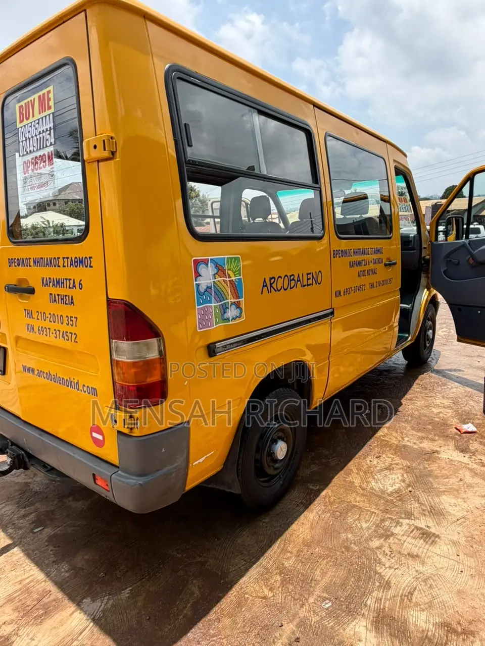 Mercedes-Benz Sprinter 1995 Yellow