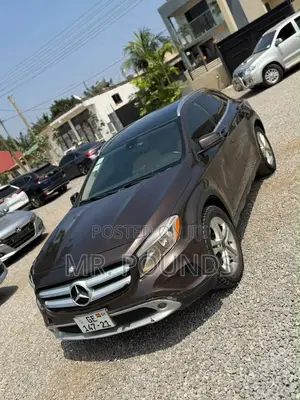 Mercedes-Benz GLA 250 2015