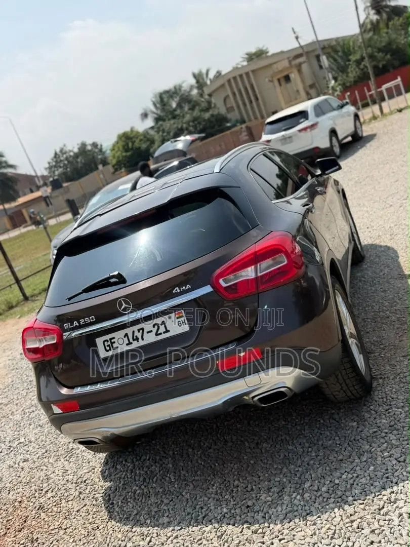 Mercedes-Benz GLA 250 2015