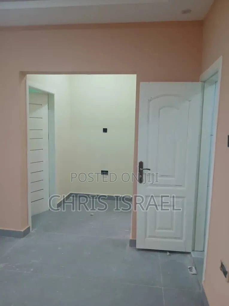 1bdrm Room & Parlour in Malejor for rent