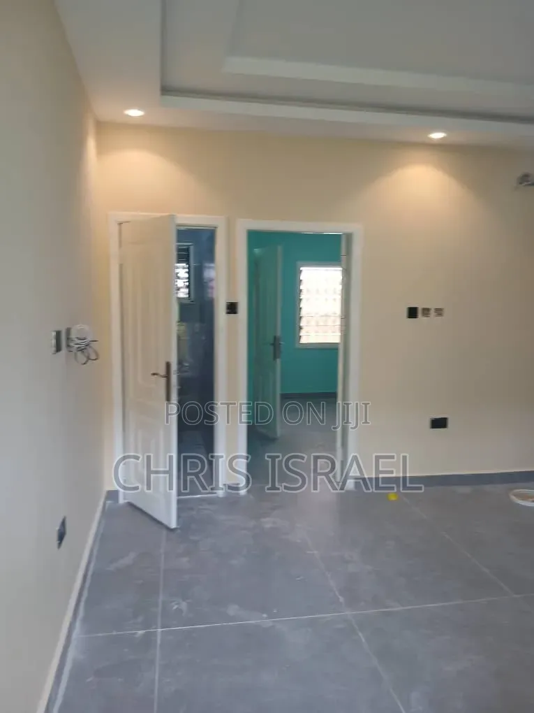 1bdrm Room & Parlour in Malejor for rent