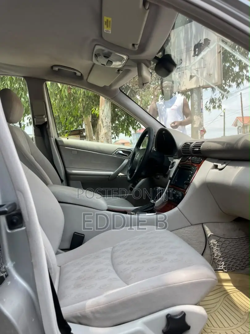 Mercedes-Benz C180 2005 Silver