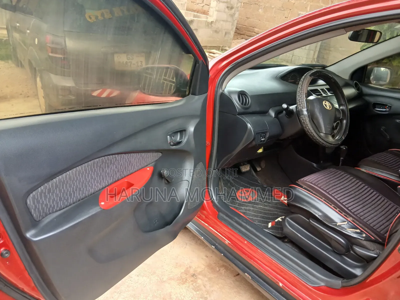 Toyota Yaris 2005 Red