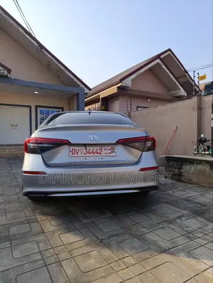 Honda Civic LX 2021 Silver