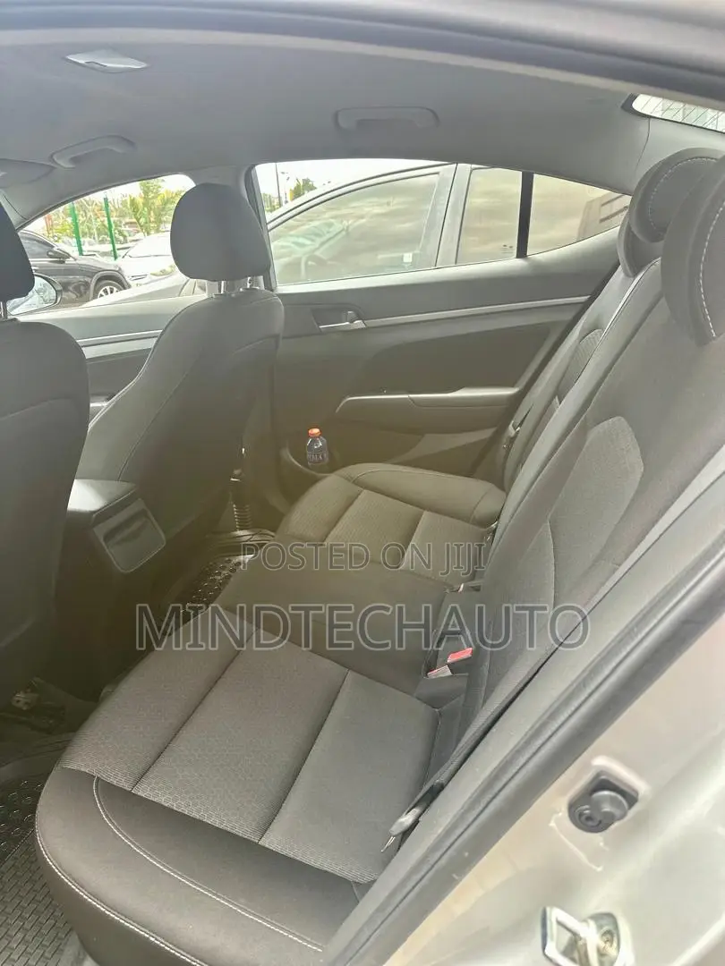 Hyundai Elantra Limited 2018 White