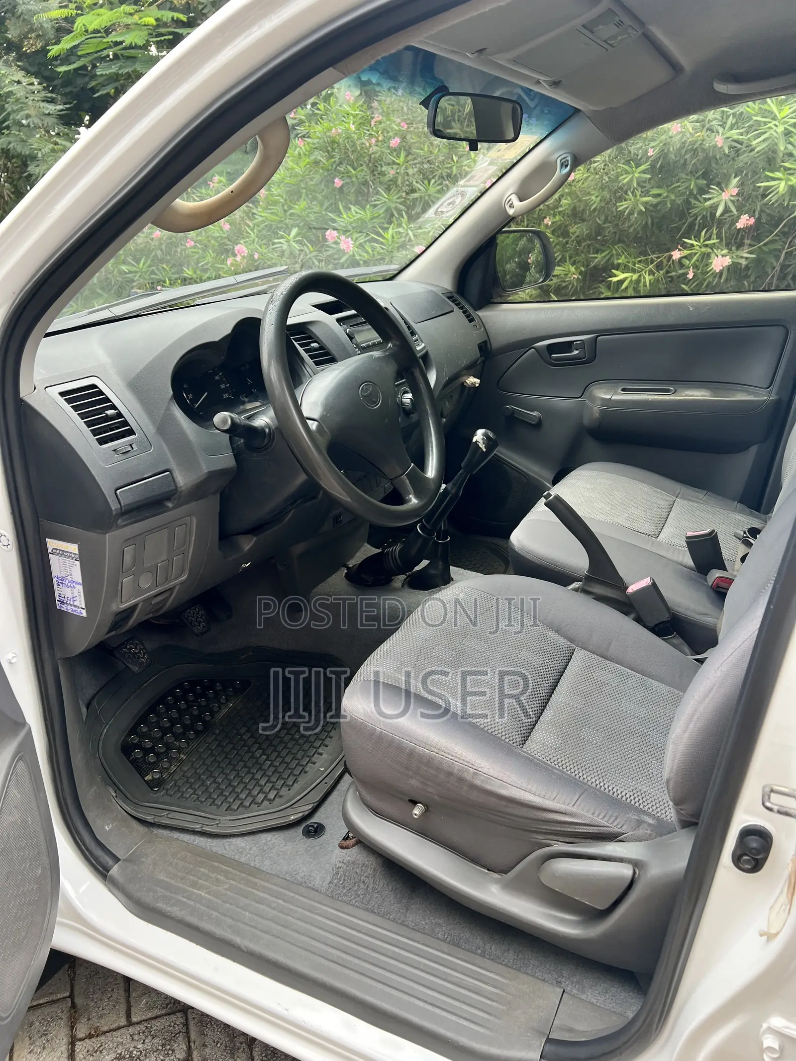 Toyota Hilux 3.0 D-4D 4x4 2013 White