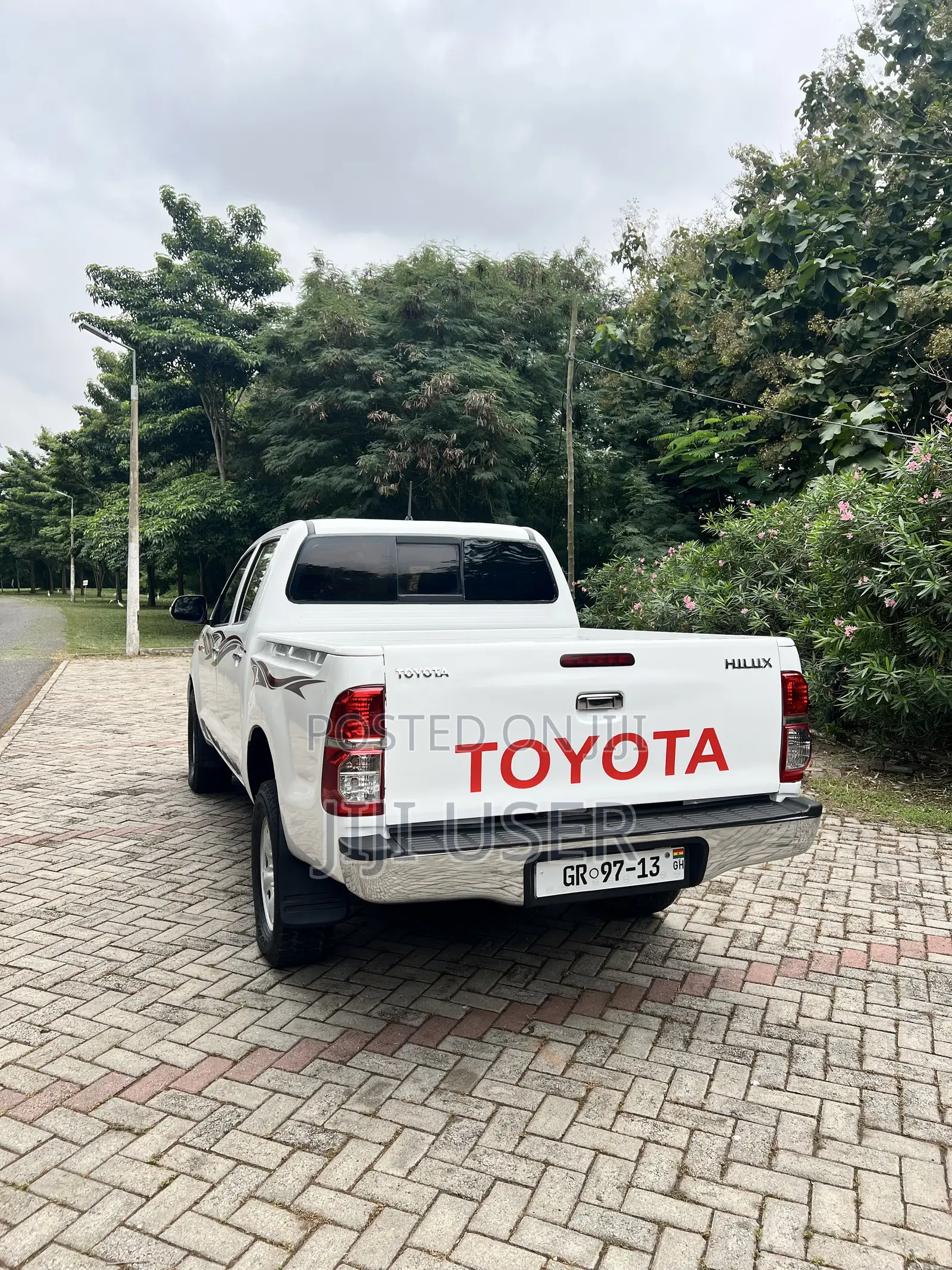 Toyota Hilux 3.0 D-4D 4x4 2013 White