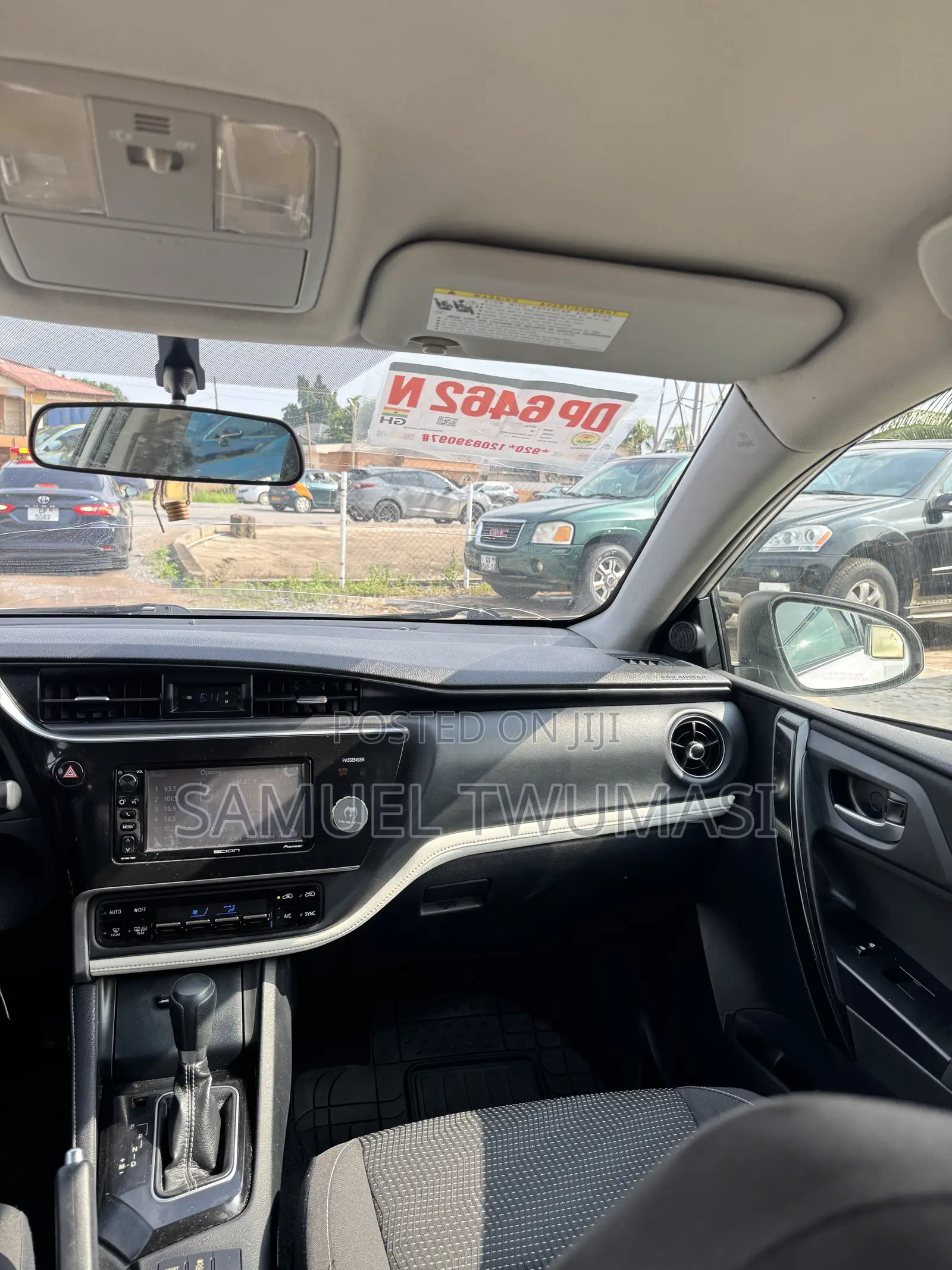 Toyota Corolla S 4dr Sedan (1.8L 4cyl CVT) 2016 White