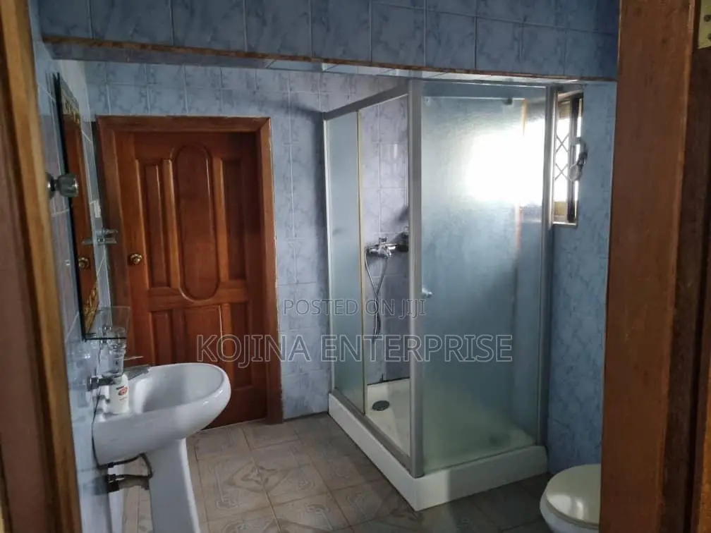 5bdrm House in Ahenema Kokoben, Kumasi Metropolitan for rent