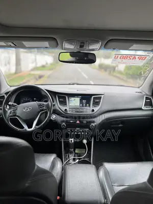 Hyundai Tucson 2018 Silver