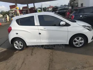 Chevrolet Spark 2015 White