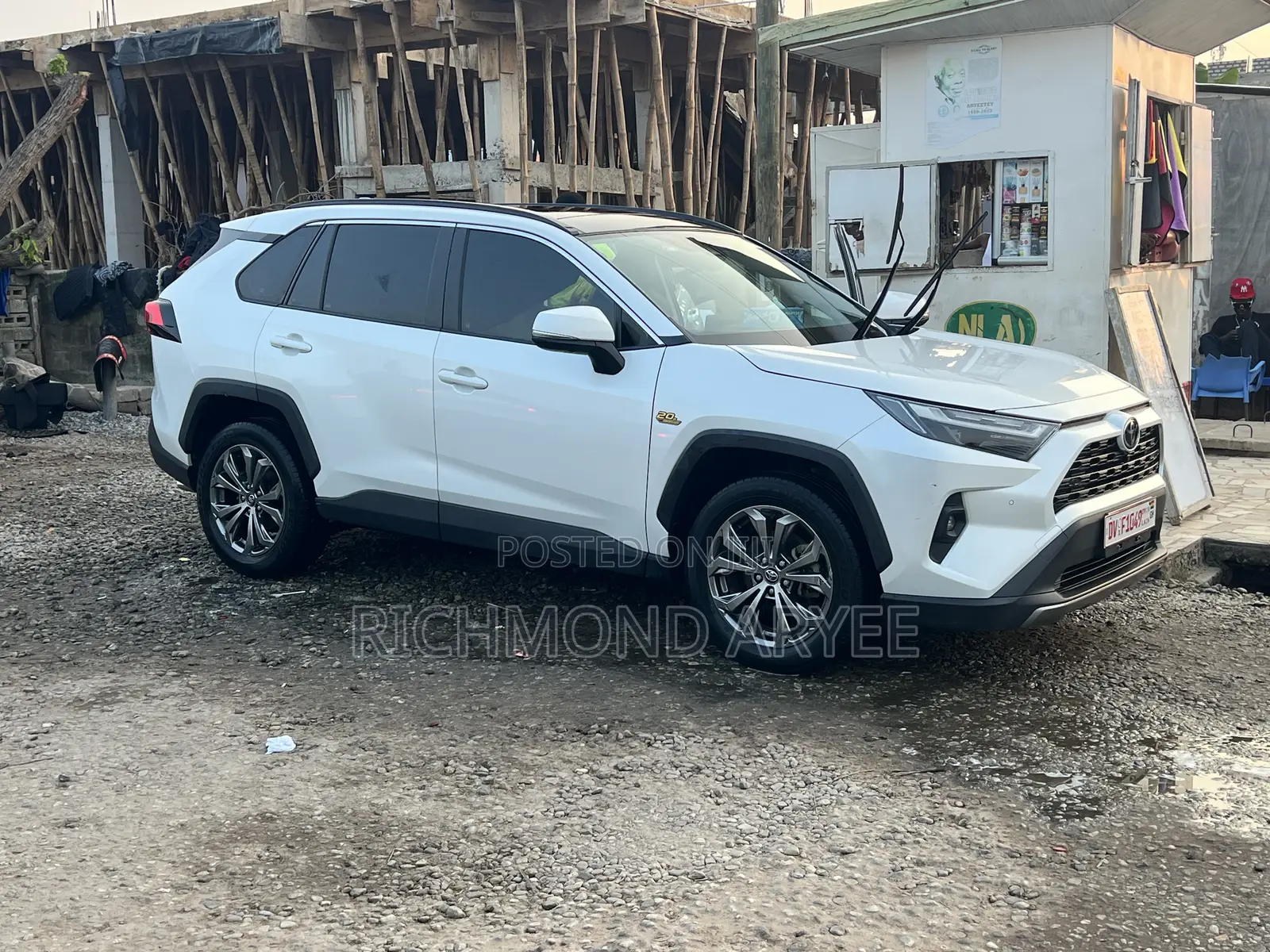 Toyota RAV4 LE FWD 2023 White