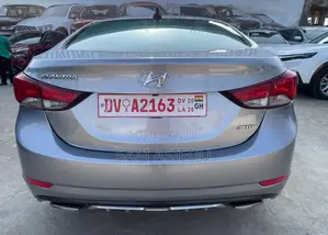 Hyundai Elantra Limited 4dr Sedan (1.8L 4cyl 6A) 2015 Silver