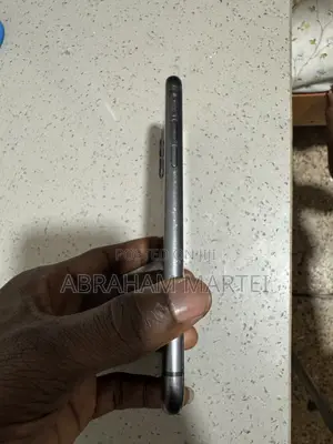 Apple iPhone 11 64 GB Black