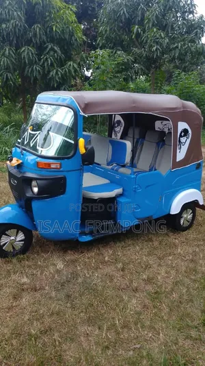 Bajaj RE 2025 Blue