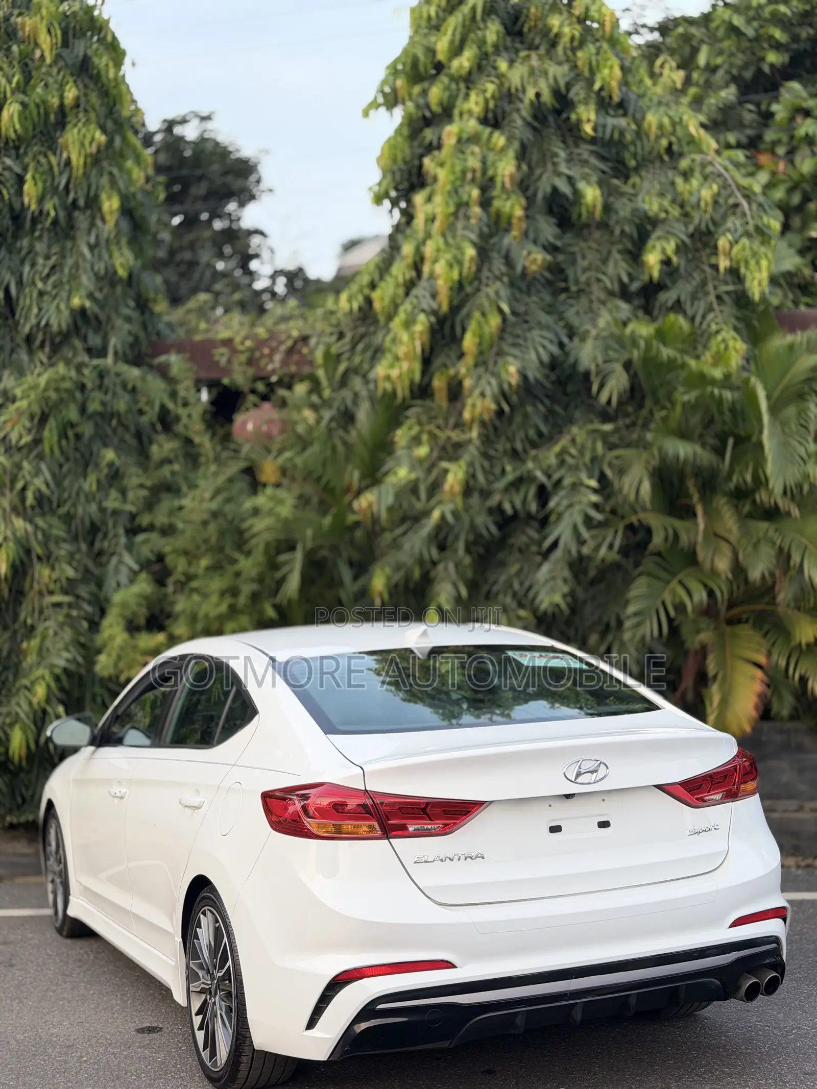 Hyundai Elantra Sport 2018 White