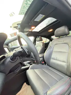 Hyundai Elantra Sport 2018 White