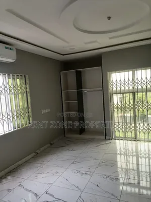 5bdrm Duplex in Ablekuma for rent