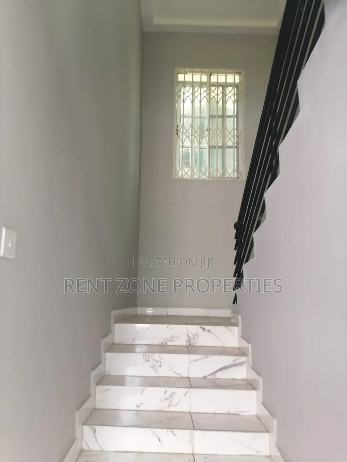 5bdrm Duplex in Ablekuma for rent