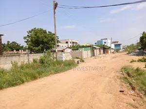 Prime Residential Land - Lakeside Com. 9