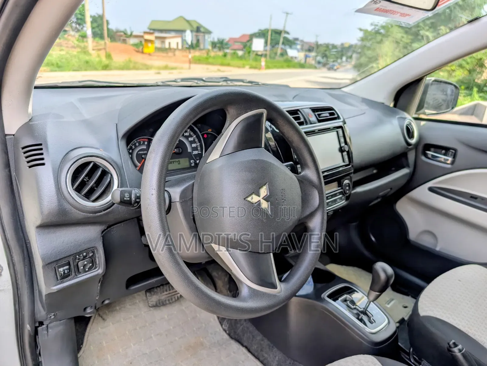 Mitsubishi Mirage 2017 White