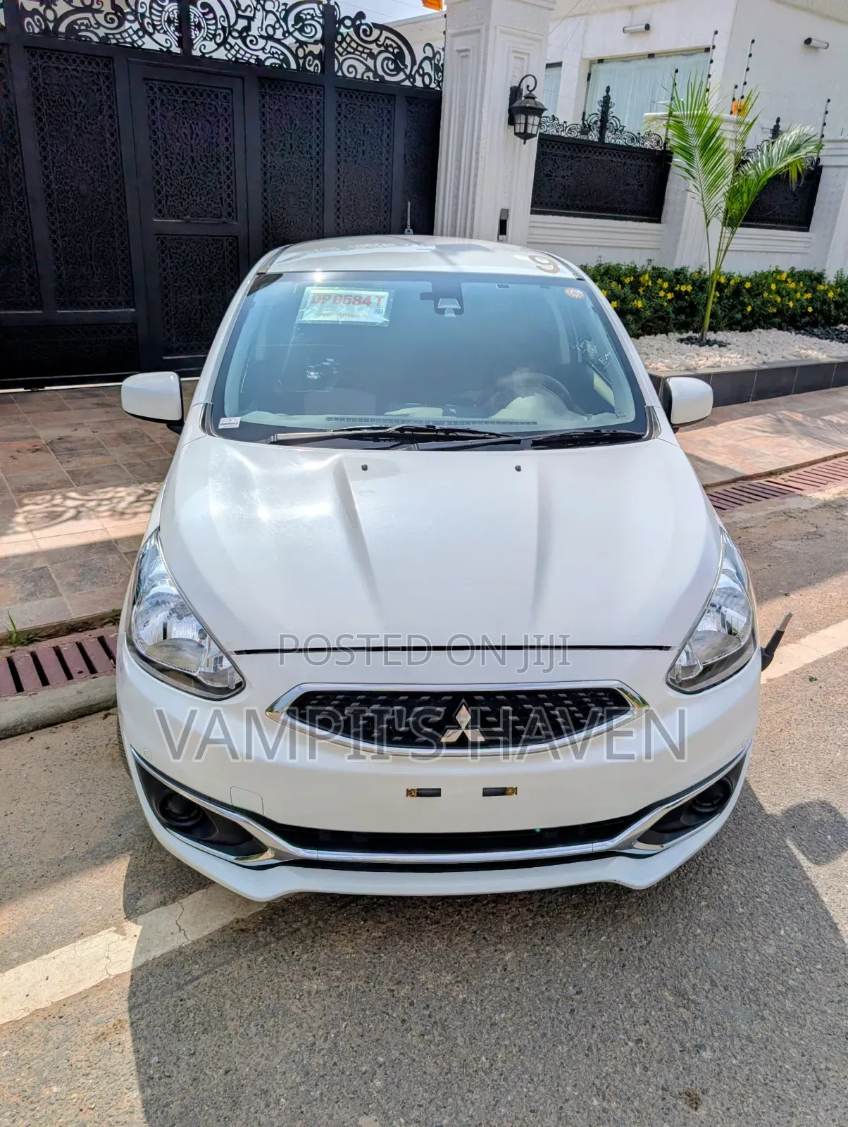 Mitsubishi Mirage 2017 White