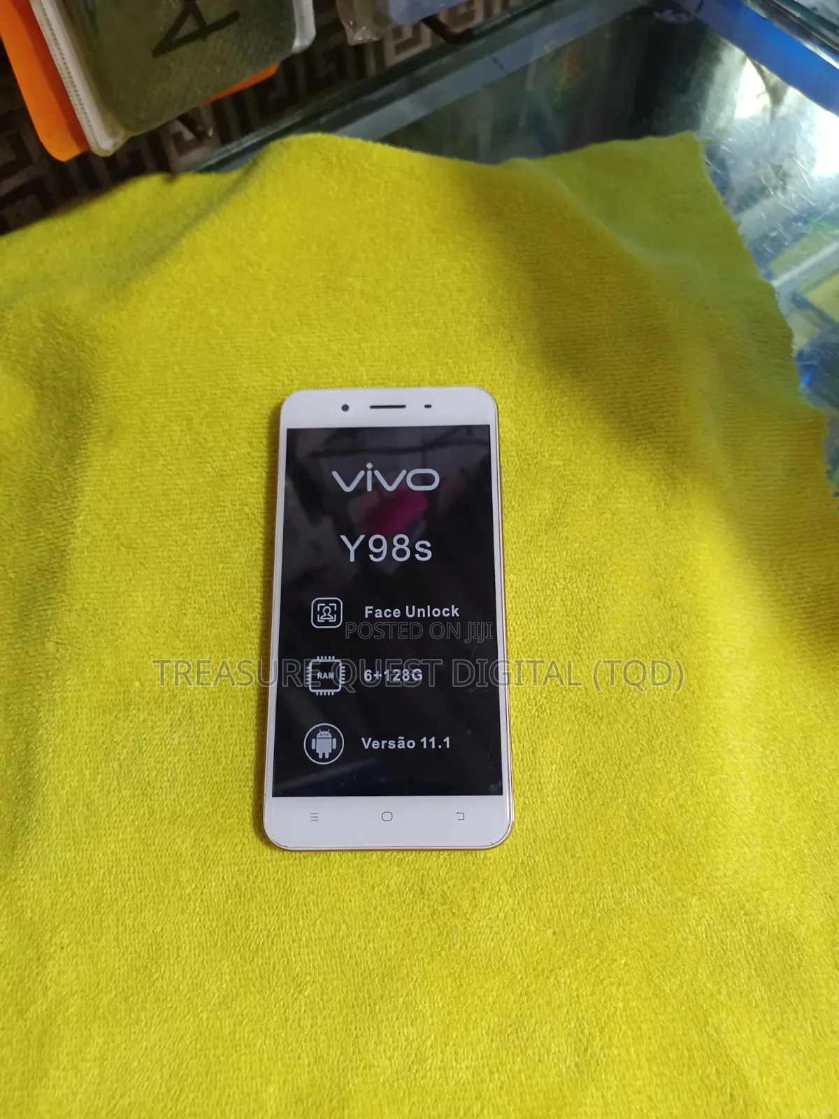 Vivo iQOO U1 128 GB Silver